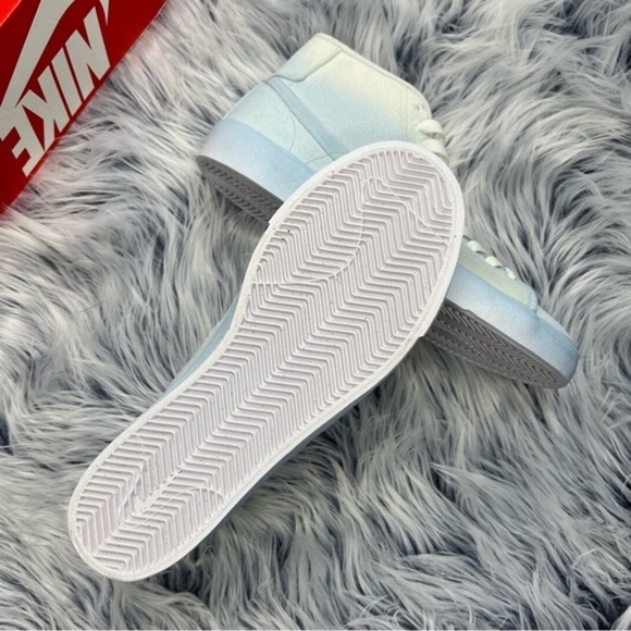 Nike Blazer Court Mid PRM - Picture 4 of 5